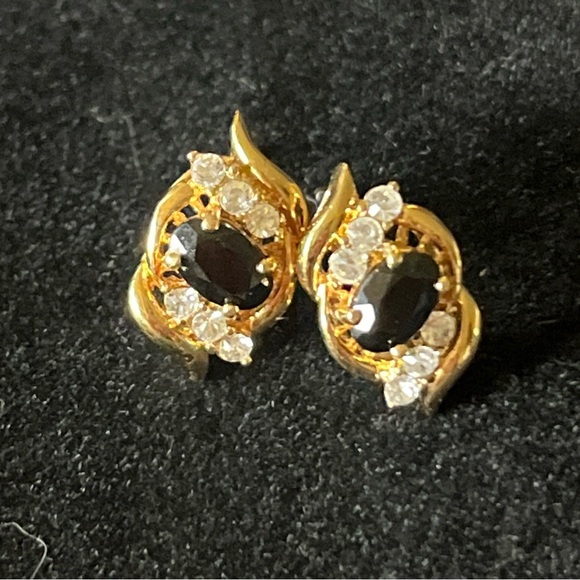 JC Black Rhinestone And Clear Rhinestone Stud Earrings Gold Tone - Picture 11 of 11